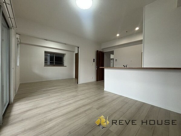 ラシュール・イン大橋IIの物件内観写真